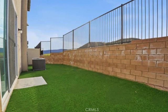 556 Enzo Street, Lake Elsinore, CA 92530