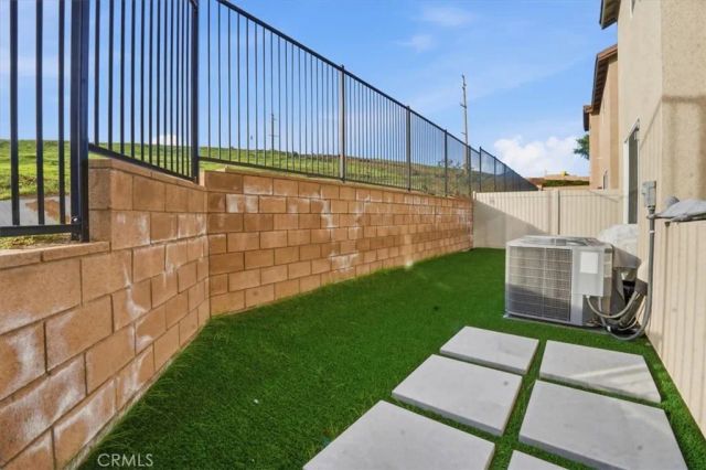 556 Enzo Street, Lake Elsinore, CA 92530