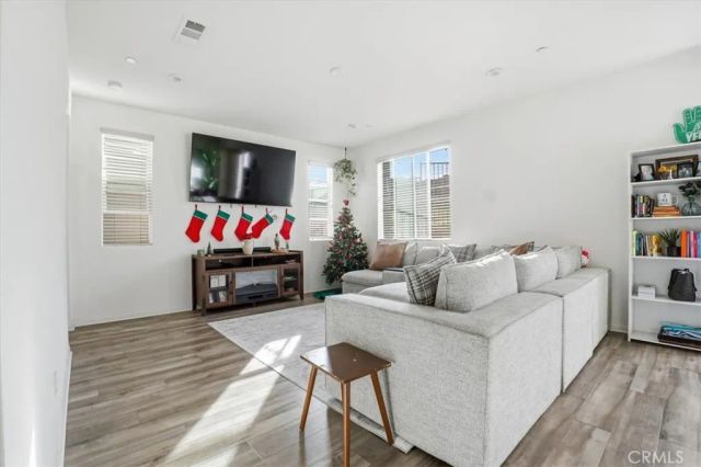 556 Enzo Street, Lake Elsinore, CA 92530