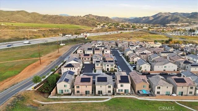 556 Enzo Street, Lake Elsinore, CA 92530
