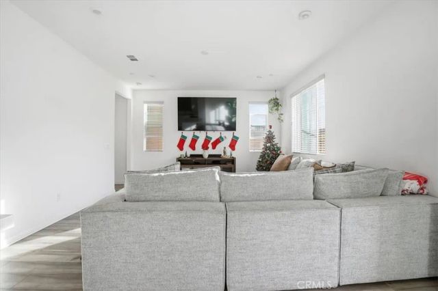 556 Enzo Street, Lake Elsinore, CA 92530