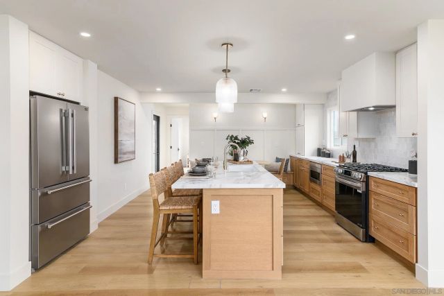 3722 Dixon Pl, San Diego, CA 92107