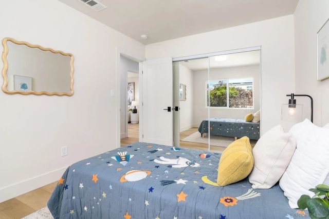 3722 Dixon Pl, San Diego, CA 92107