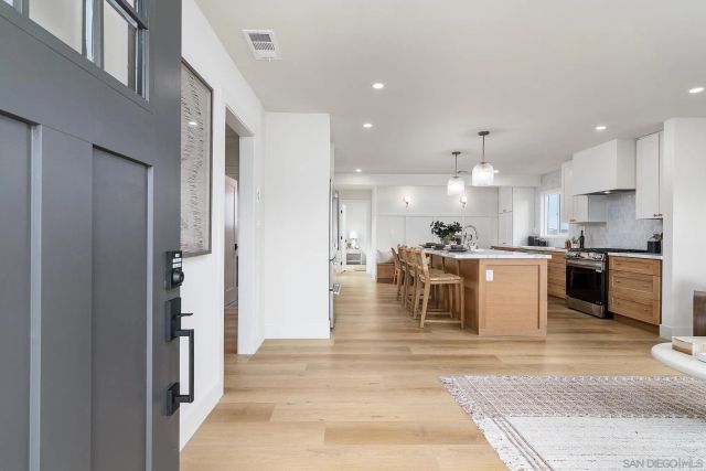 3722 Dixon Pl, San Diego, CA 92107