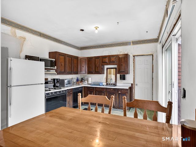 4 Springdale Court, Norwalk, CT 06850