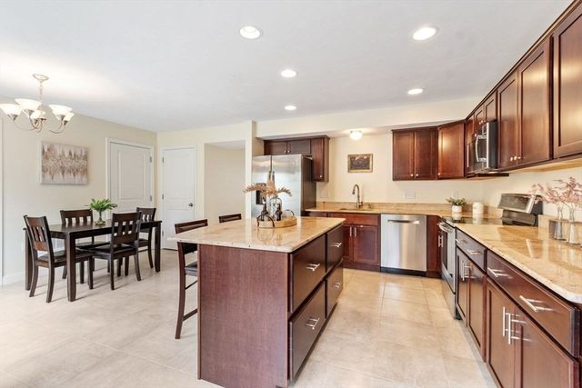 5 Cheshire Lane 5, Tewksbury, MA 01876