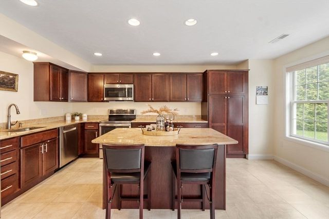 5 Cheshire Lane 5, Tewksbury, MA 01876