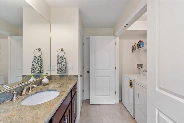 5 Cheshire Lane 5, Tewksbury, MA 01876
