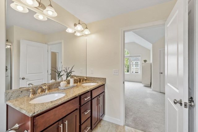5 Cheshire Lane 5, Tewksbury, MA 01876