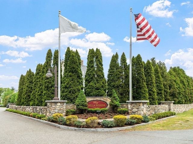 5 Cheshire Lane 5, Tewksbury, MA 01876