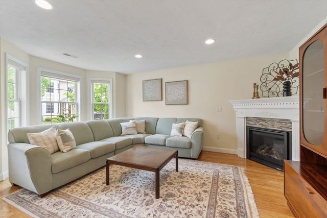 5 Cheshire Lane 5, Tewksbury, MA 01876