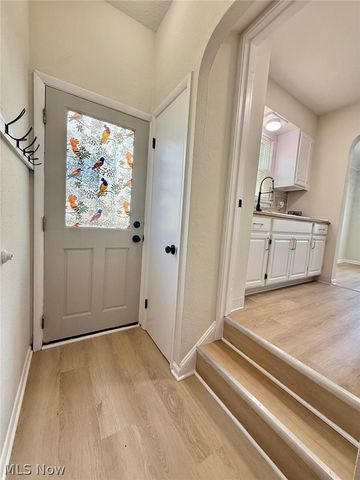 18213 Puritas Avenue, Cleveland, OH 44135