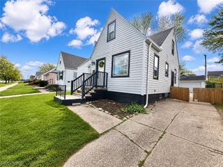 18213 Puritas Avenue, Cleveland, OH 44135