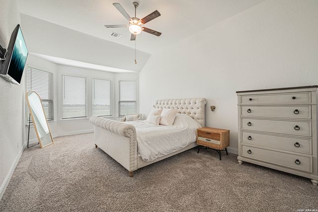 109 WILLOW OAK TRL, Floresville, TX 78114