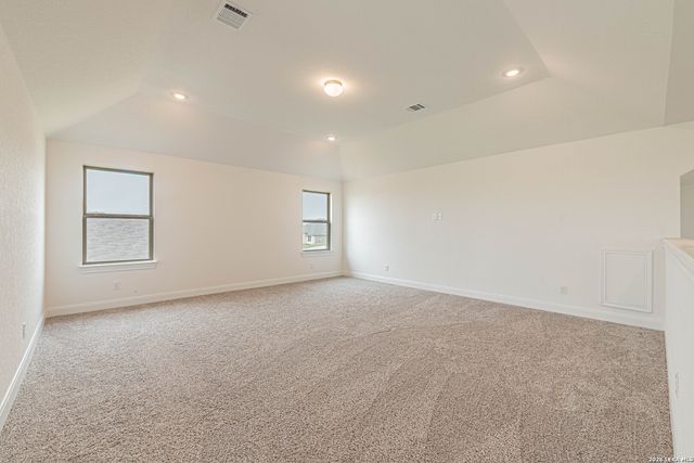 109 WILLOW OAK TRL, Floresville, TX 78114
