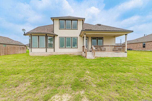 109 WILLOW OAK TRL, Floresville, TX 78114