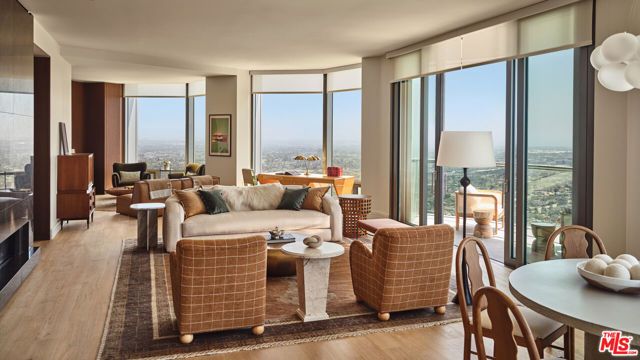 211 W Elm Court 35B, Los Angeles, CA 90067