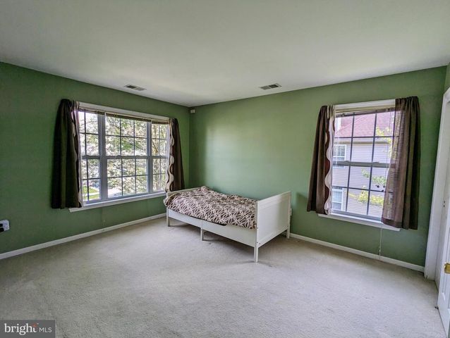 62 SHELLEY CIR, East Windsor, NJ 08520