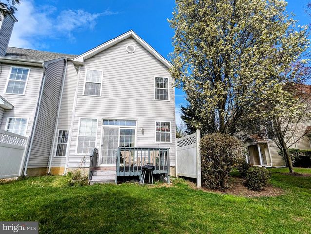 62 SHELLEY CIR, East Windsor, NJ 08520