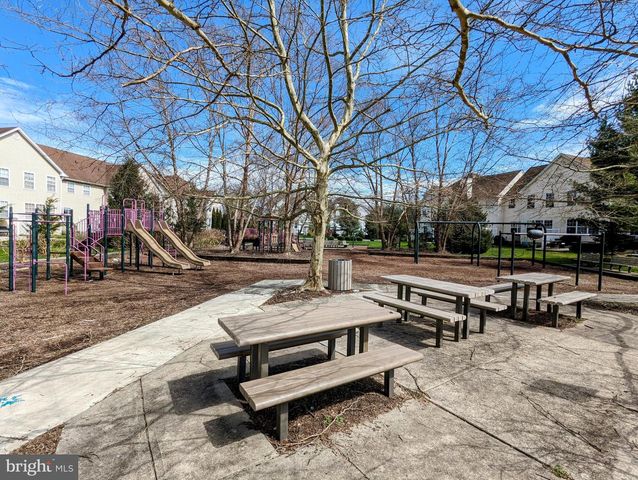 62 SHELLEY CIR, East Windsor, NJ 08520