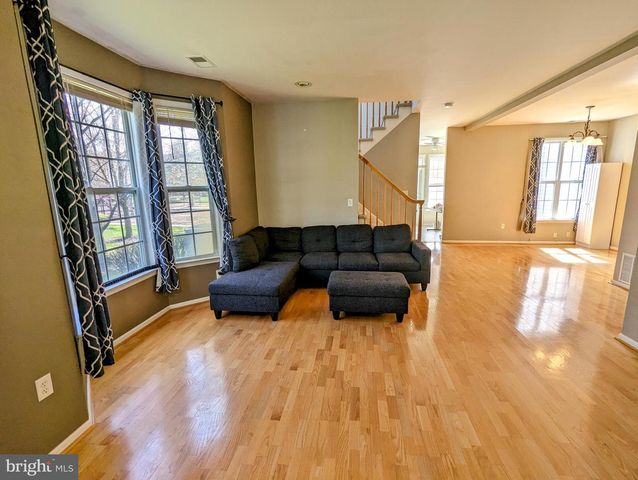 62 SHELLEY CIR, East Windsor, NJ 08520