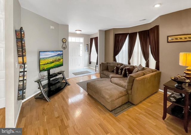 62 SHELLEY CIR, East Windsor, NJ 08520