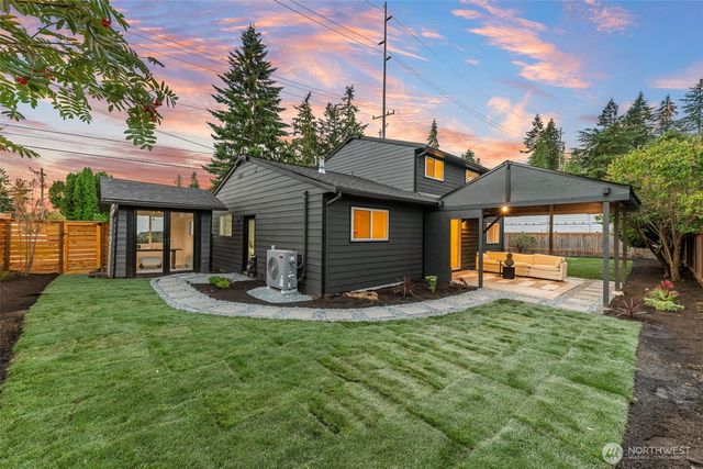 16301 Wallingford Avenue N, Shoreline, WA 98133