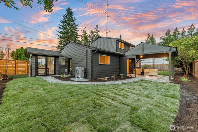 16301 Wallingford Avenue N, Shoreline, WA 98133