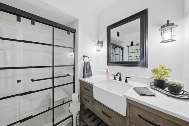 10332 S Pulaski Road 107, Oak Lawn, IL 60453