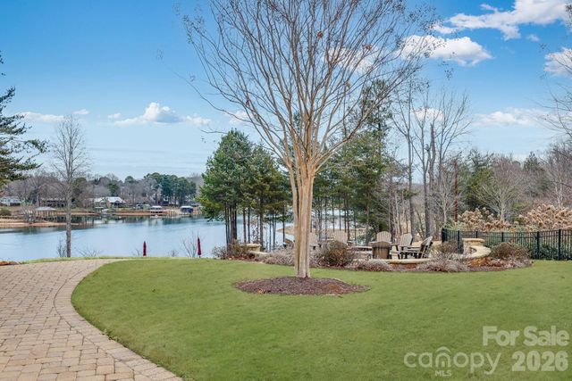 106 Nablus Trail C, Mooresville, NC 28117
