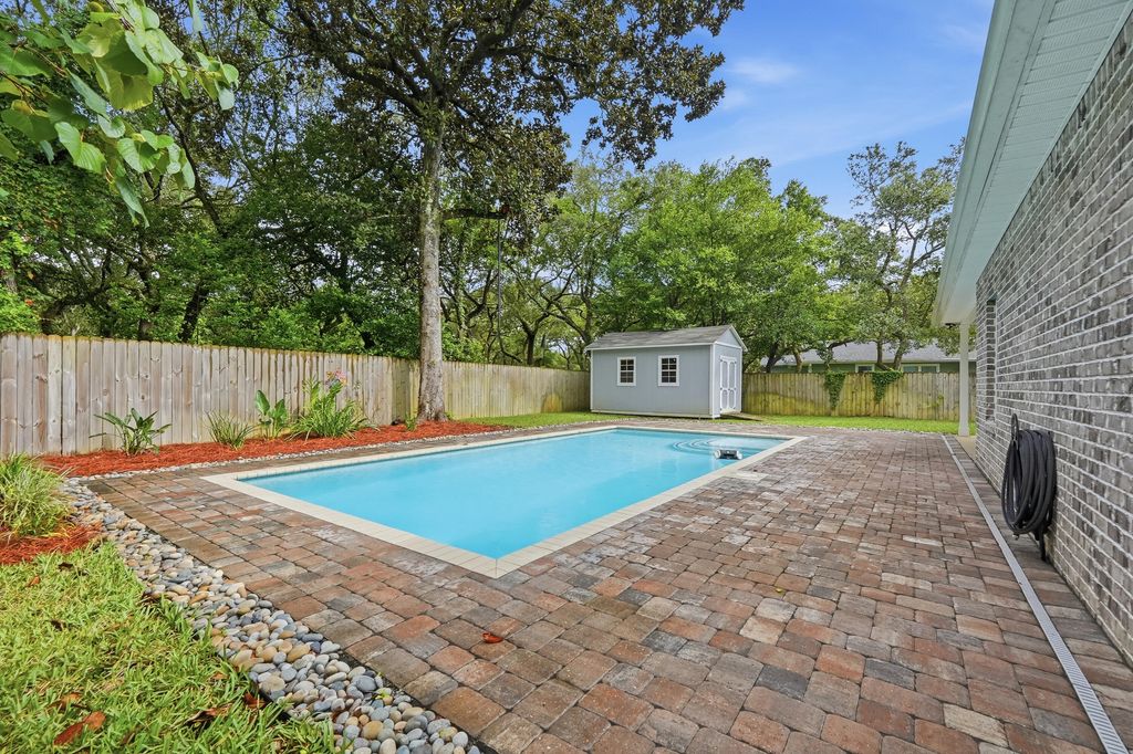 Image 60 of property listing at 308 Bella Vista Road, Fort Walton Beach, FL 32547