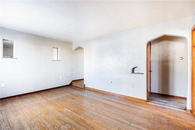 843 Library Ave, Carnegie, PA 15106