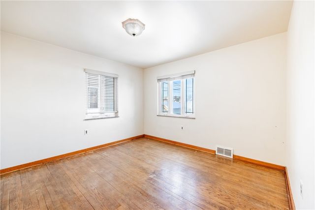 843 Library Ave, Carnegie, PA 15106