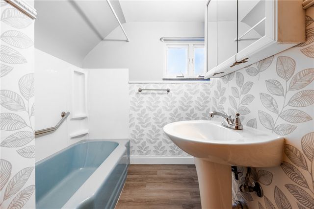 843 Library Ave, Carnegie, PA 15106