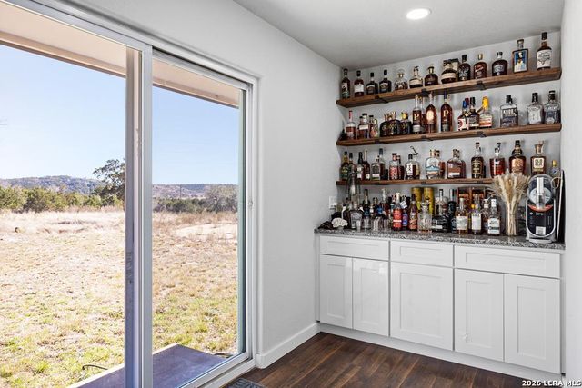 3611 MEDINA HWY, Kerrville, TX 78028