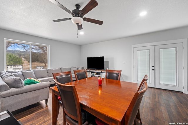 3611 MEDINA HWY, Kerrville, TX 78028