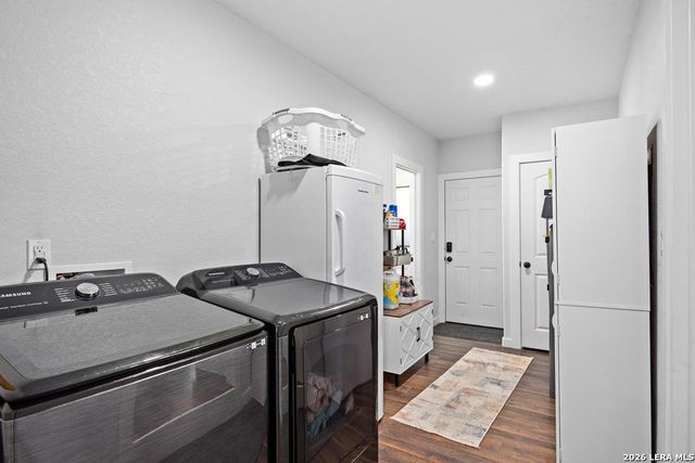 3611 MEDINA HWY, Kerrville, TX 78028