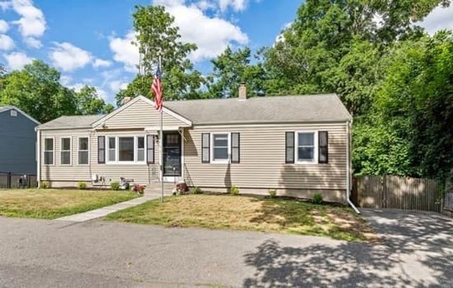 88 Saning Road, Weymouth, MA 02191