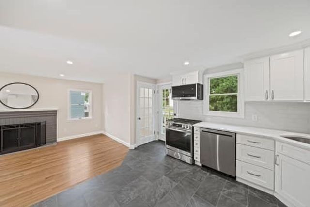 88 Saning Road, Weymouth, MA 02191