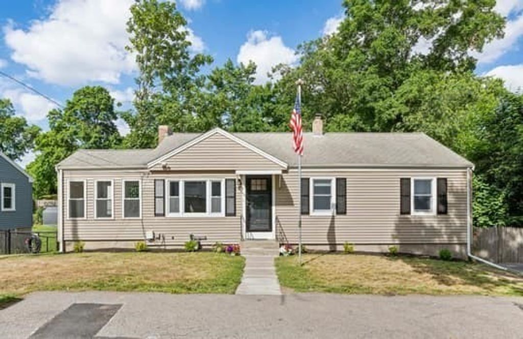 88 Saning Road, Weymouth, MA 02191