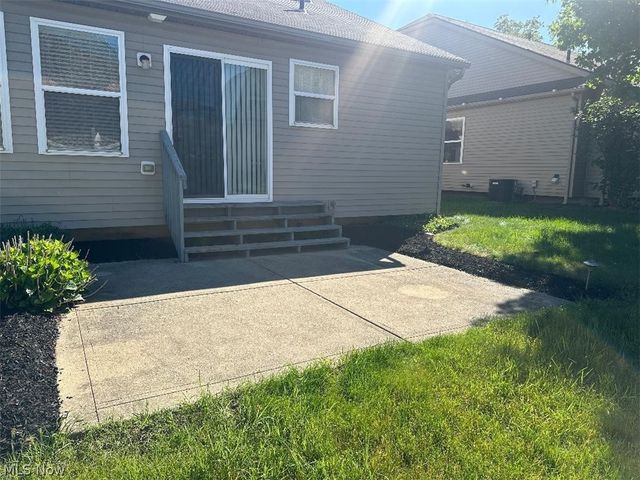510 Lanmark Cove, Painesville, OH 44077