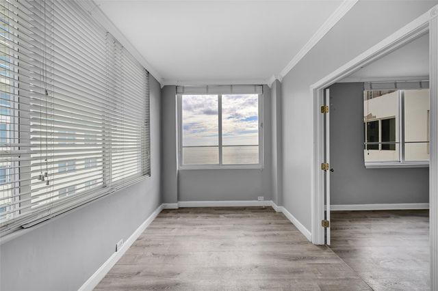 5005 Collins Ave PH6, Miami Beach, FL 33140