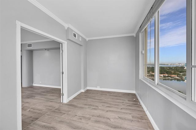 5005 Collins Ave PH6, Miami Beach, FL 33140