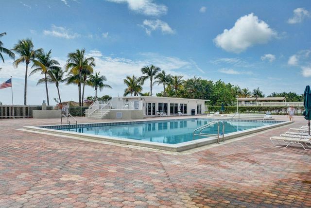 5005 Collins Ave PH6, Miami Beach, FL 33140