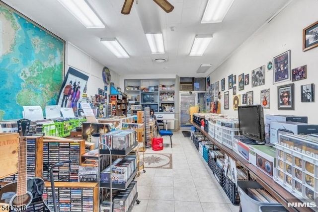 238 Stuyvesant Avenue 236, Lyndhurst, NJ 07071