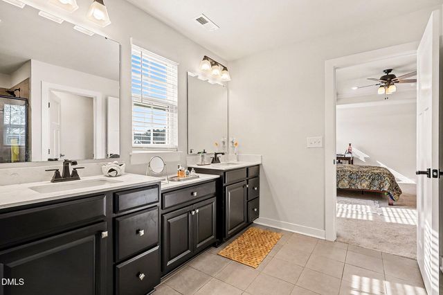 124 Amber Acorn Avenue, Raleigh, NC 27603