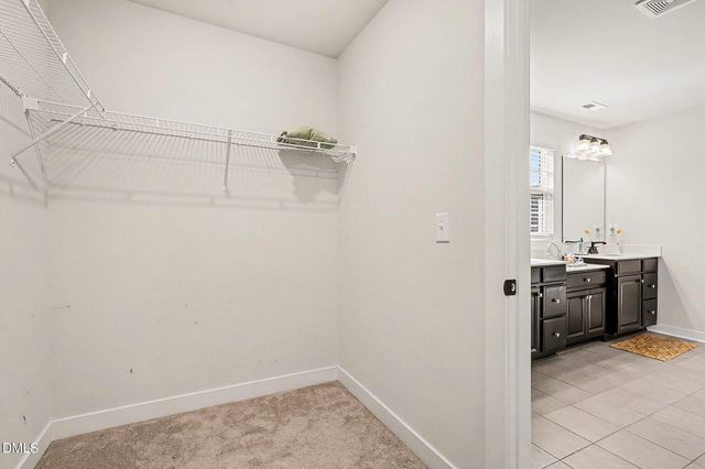 124 Amber Acorn Avenue, Raleigh, NC 27603