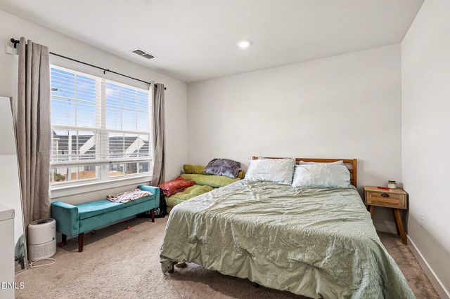 124 Amber Acorn Avenue, Raleigh, NC 27603