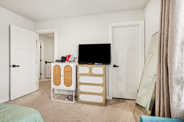 124 Amber Acorn Avenue, Raleigh, NC 27603