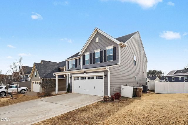 124 Amber Acorn Avenue, Raleigh, NC 27603